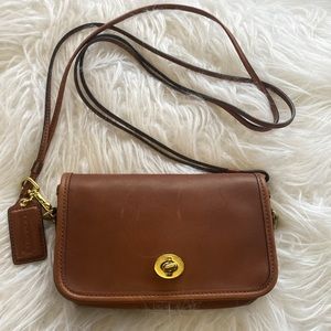 Vintage Coach Penny Pocket Crossbody Purse